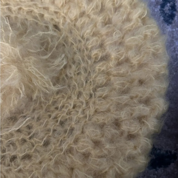 🎅🏻 RARE FIND VINTAGE LOVERS LOT (2) HAND CROCHETED BEANIE HATS YELLOW & BROWN - Picture 5 of 6